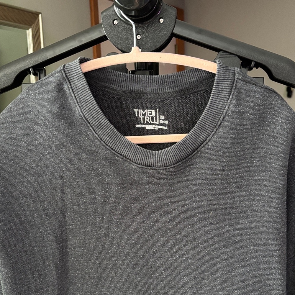 Time and Tru Men's Charcoal Crewneck Sweater